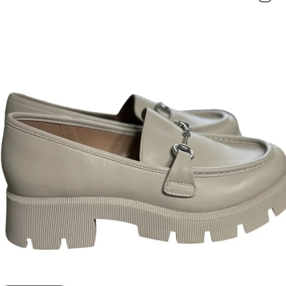 NEW BCBGeneration Raylin Platform Lug Sole Loafer 🔥Stone Color - Picture 4 of 8